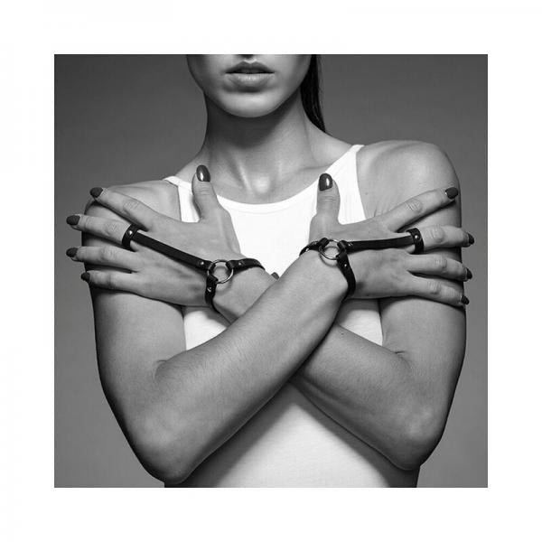 Bijoux Indiscrets Maze Hand Bracelet Harness